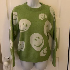 BRAND NEW Forever 21 Green Smiley Face Happy Smile Sweater XS Fun! Winter 2022